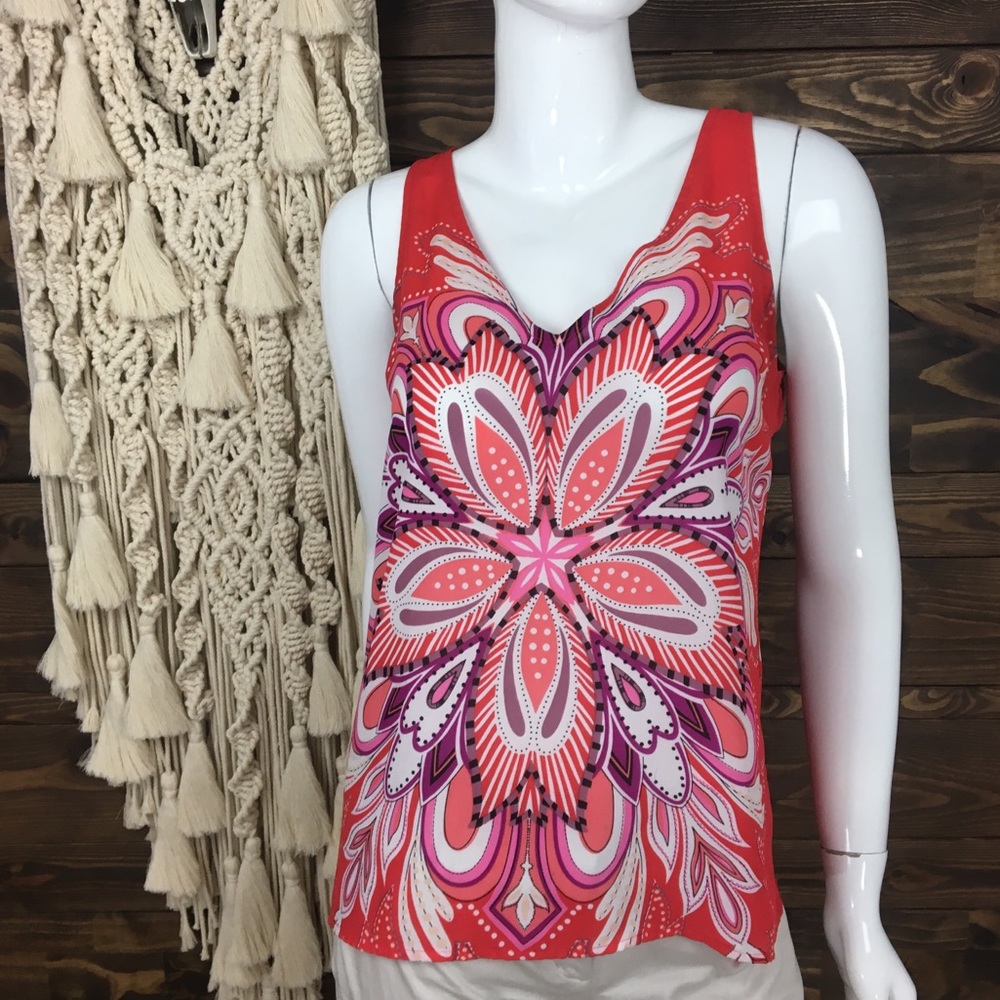 Elle | Floral V-Neck Side Split Sleeveless Blouse